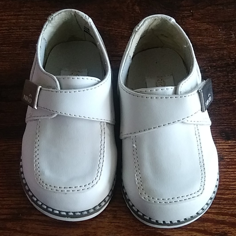 Perfect white shoes!